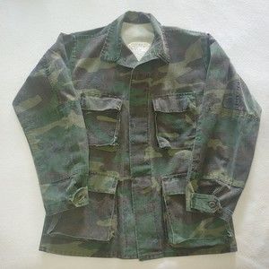 US Military Combat Coat Woodland Camouflage Pattern Size Small Army Camo